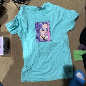 Men kuro collective shirt size L